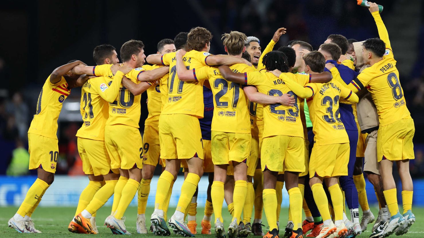 巴埃纳任意球破门，西班牙自2021年以来首次打进直接任意球