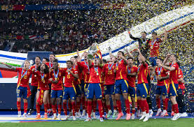 米兰体育：龙赛罗：外界充满各种批评，但我登上时光机看到皇马获七冠王